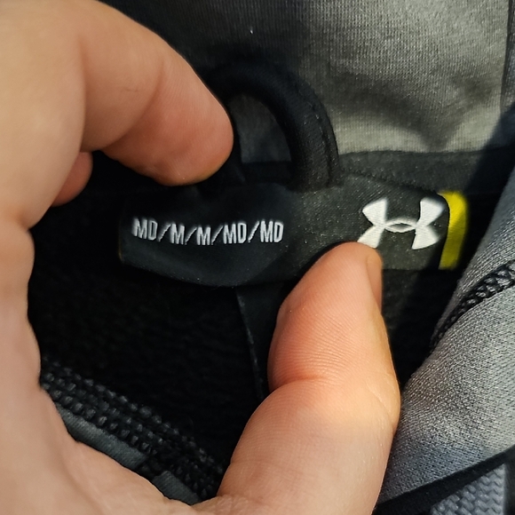Under Armour Black Hoodie for Men - Picture 7 of 8